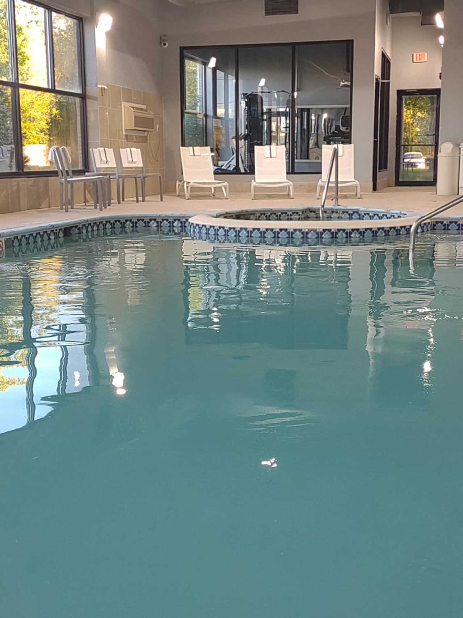 Baymont By Wyndham Flat Rock Hotel Eksteriør billede